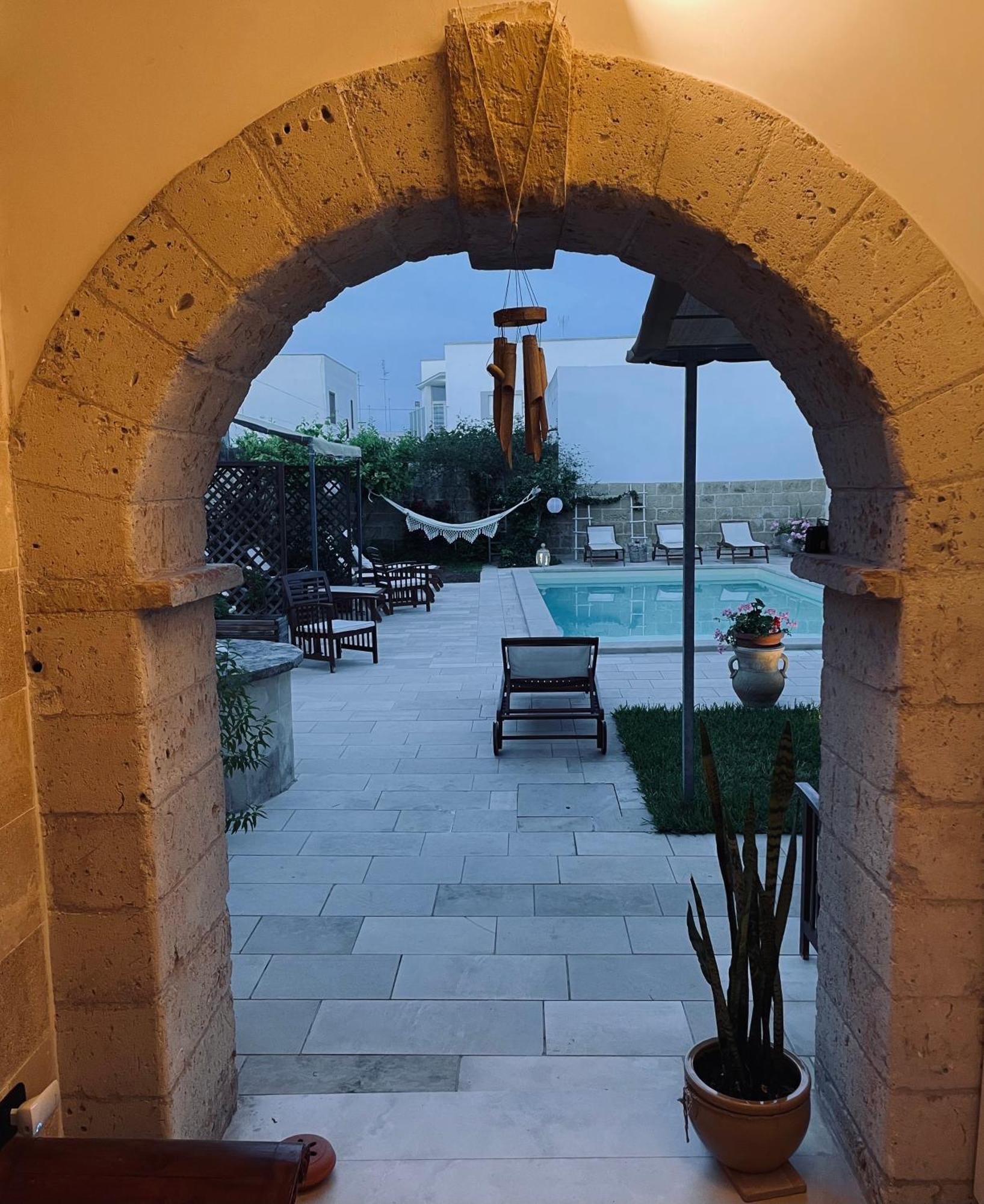 Filigus Bed & Breakfast Uggiano La Chiesa Exterior photo